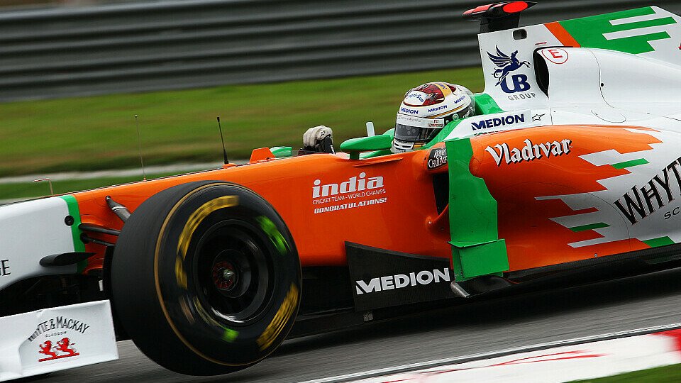 Bei Adrian Sutil funktioniert das Schalten nicht, Foto: Sutton