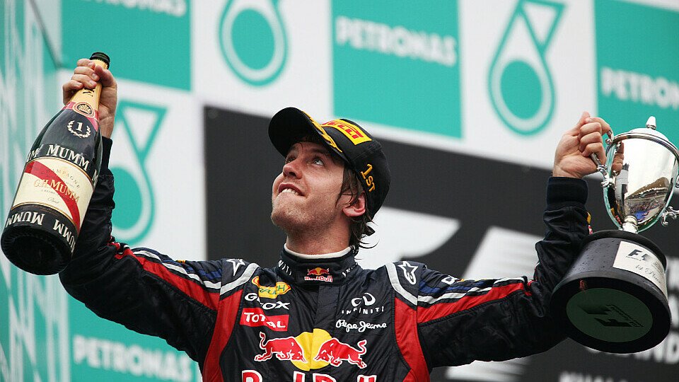 Vettel bleibt trotz Sieg am Boden, Foto: Sutton