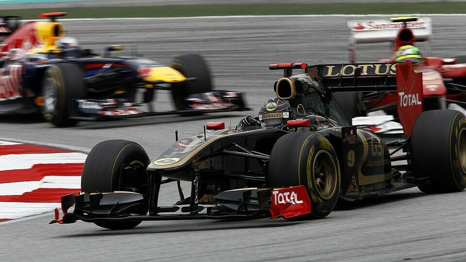 Nick Heidfeld vor Felipe Massa und Sebastian Vettel - dieses Bild würde der Mönchengladbacher gerne öfters sehen, Foto: Lotus Renault