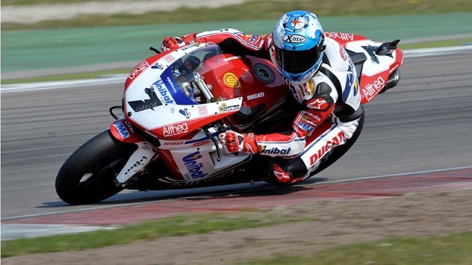 Carlos Checa holte im dritten Saisonrennen seine dritte Poleposition, Foto: Ducati