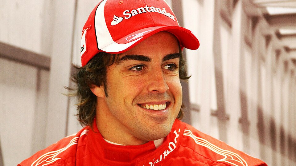 Fernando Alonso lässt sich die Laune durch den schlechten Saisonstart nicht verderben - er glaubt weiterhin an Ferraris Stärke, Foto: Sutton