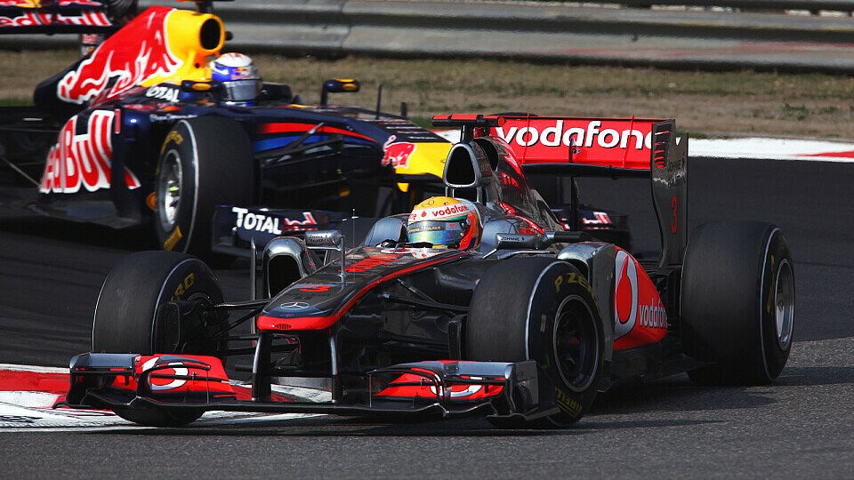 Lewis Hamilton gewinnt ein irres Rennen in China, Foto: Sutton