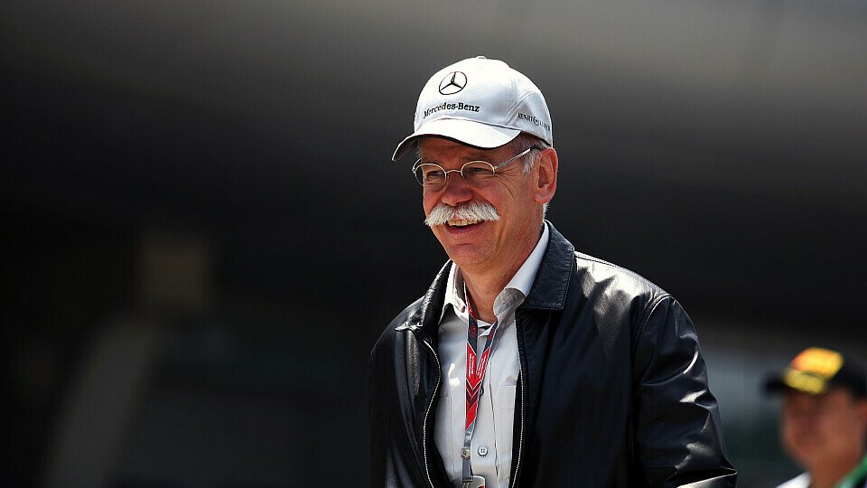 Dieter Zetsche findet bezüglich Mercedes GP deutliche Worte, Foto: Sutton