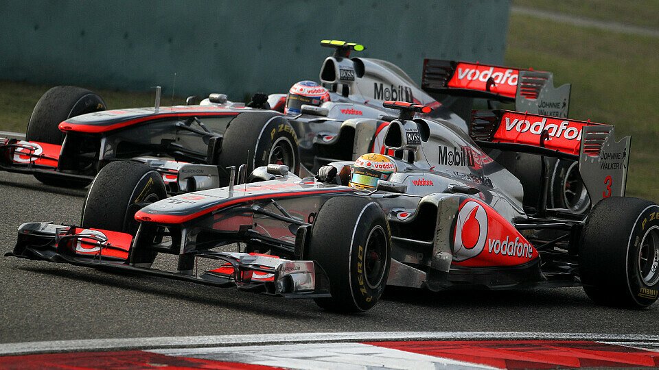 Lewis Hamilton nutzte die Probleme bei Red Bull eiskalt aus, Foto: McLaren