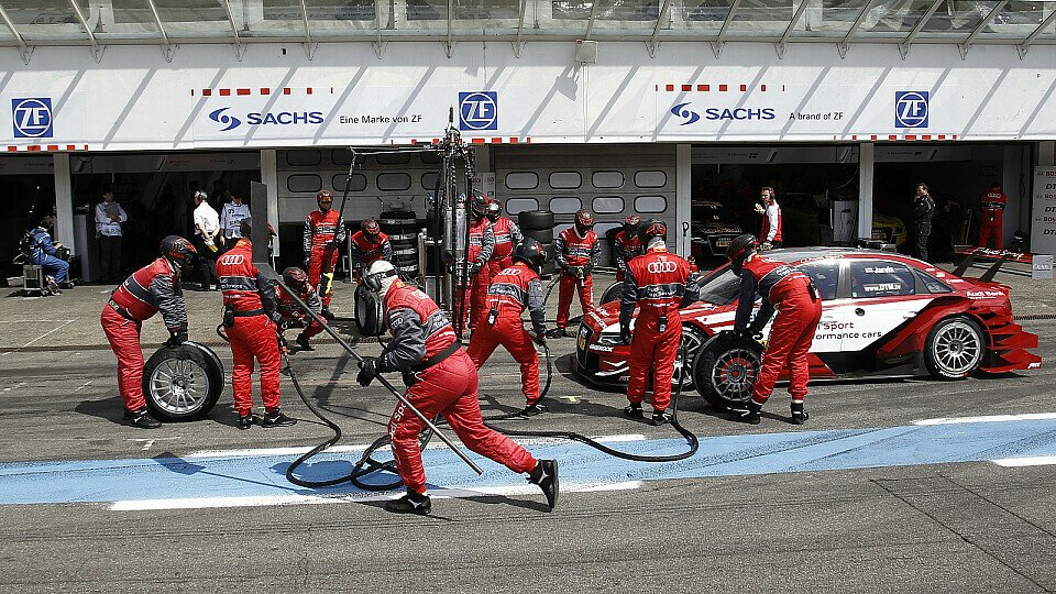 In dieser Saison darf noch nachgetankt werden - 2012 nicht mehr?, Foto: DTM
