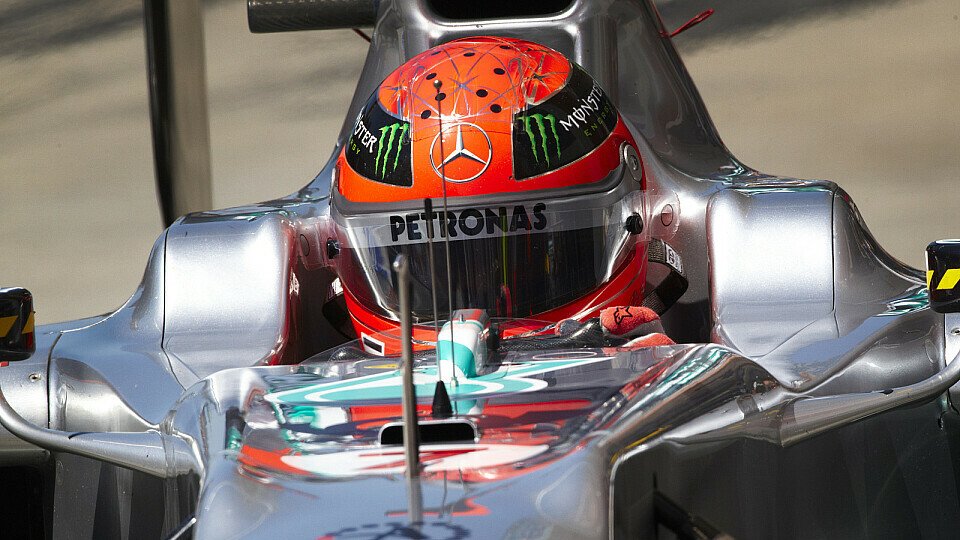 Schumacher erhält Rückendeckung von Brawn, Foto: Mercedes GP