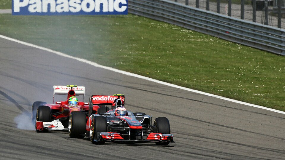 Jenson Button würde Ferrari gerne näher kommen, Foto: Sutton