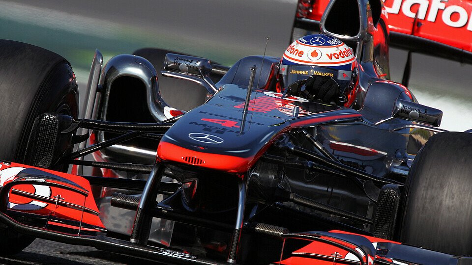 Jenson Button weist auf die riesigen Reifen-Unterschiede hin, Foto: Sutton Jenson Button weist auf die riesigen Reifen-Unterschiede hin, Foto: Sutton