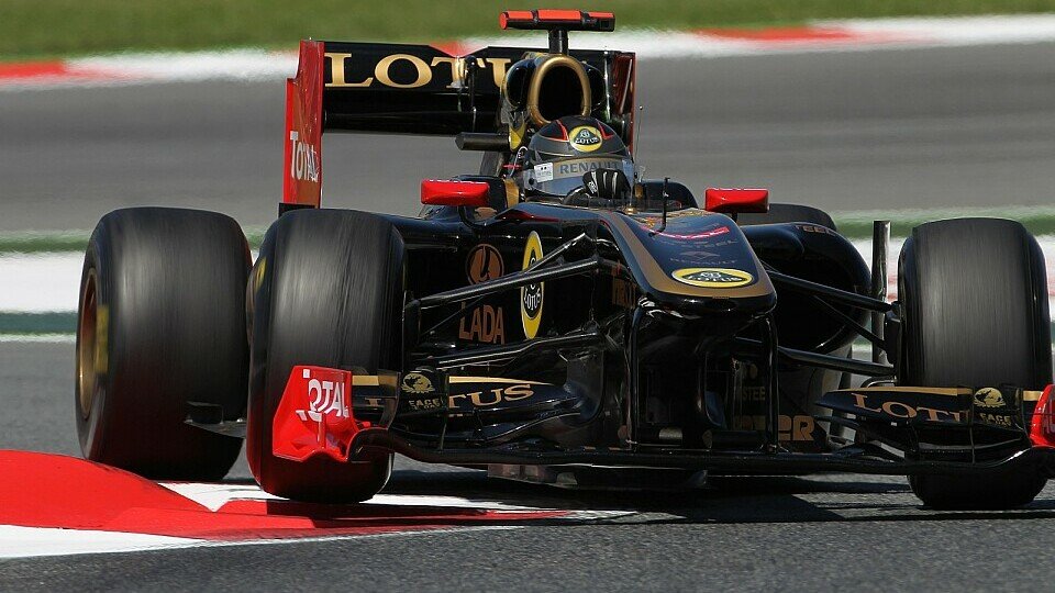 Heidfeld versuchte sich über seinen achten Platz zu freuen, Foto: Lotus Renault