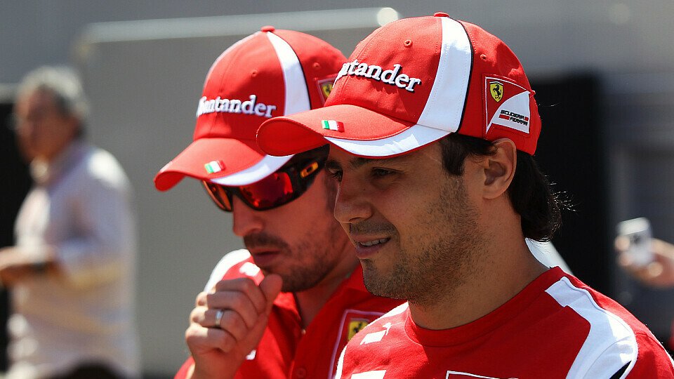 Alonso und Massa auf der Suche nach allen Aspekten des Erfolgs, Foto: Sutton