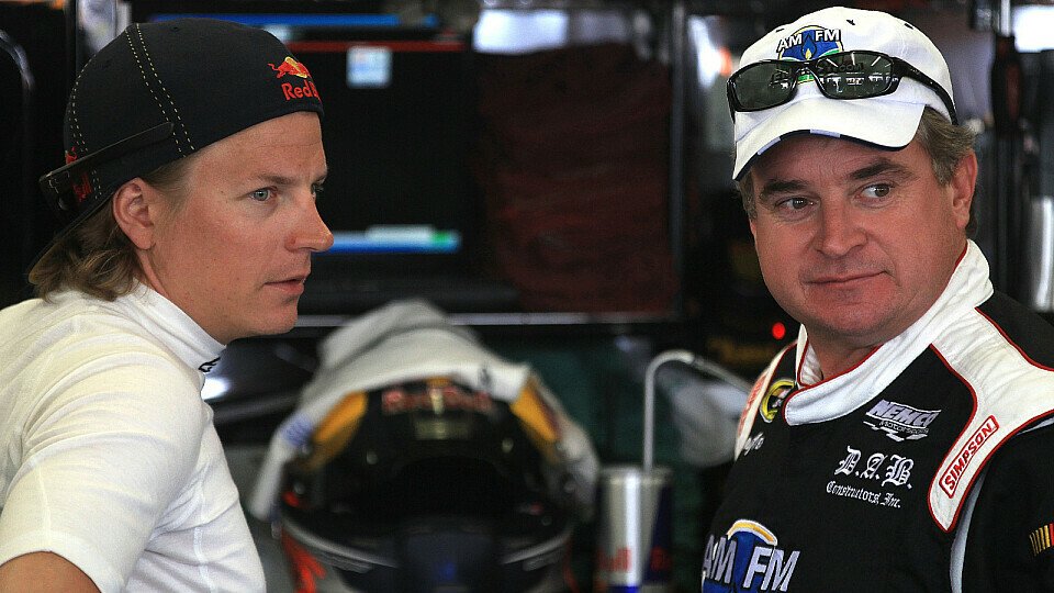 Kimi Räikkönen übernahm das Fahrzeug von Joe Nemechek, Foto: NASCAR