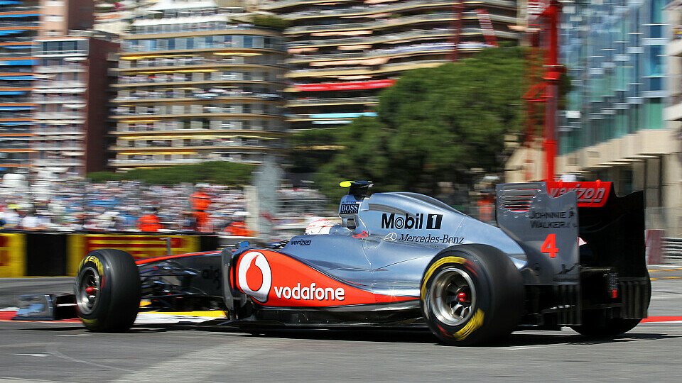 Jenson Button musste zu lange an der Boxenampel warten, Foto: Sutton