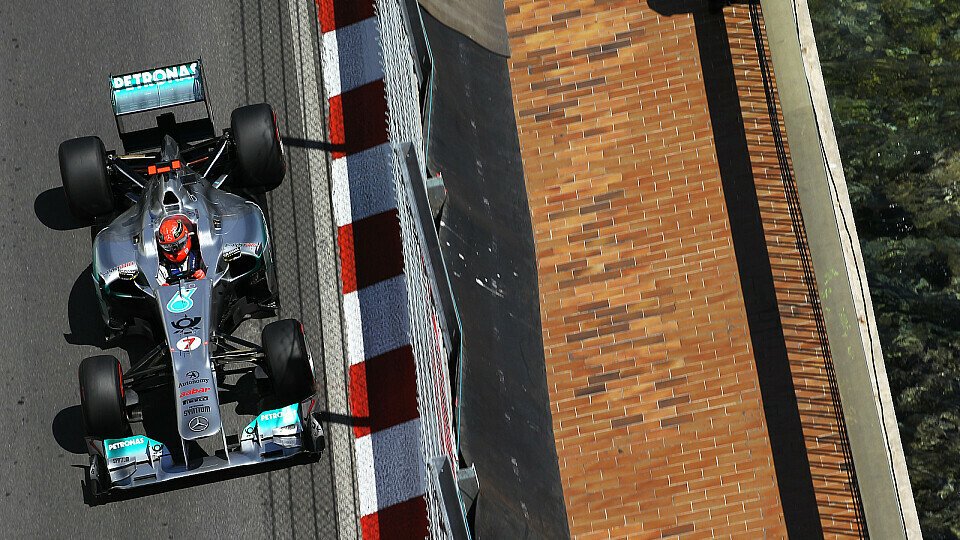 Michael Schumacher startet so weit vorne wie noch nie 2011, Foto: Sutton