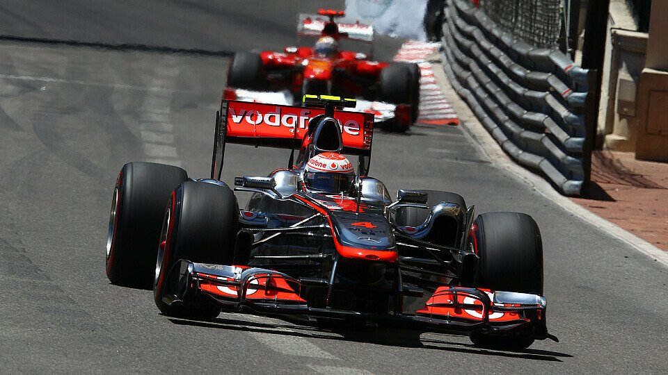 Jenson Button sieht noch einige Chancen, um Vettel den Titel zu entreißen, Foto: Sutton