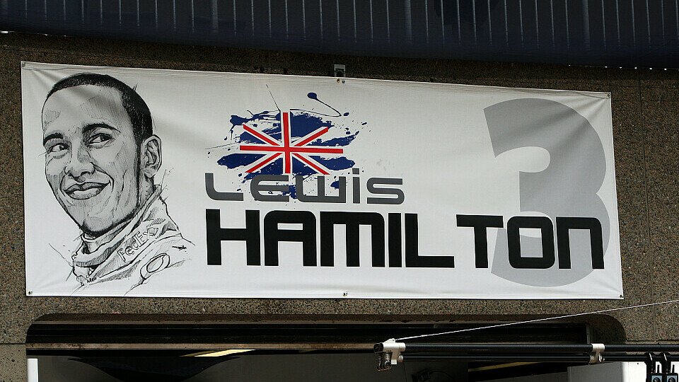 Lewis Hamilton rechnet mit vielen Besuchen in seiner Box, Foto: Sutton