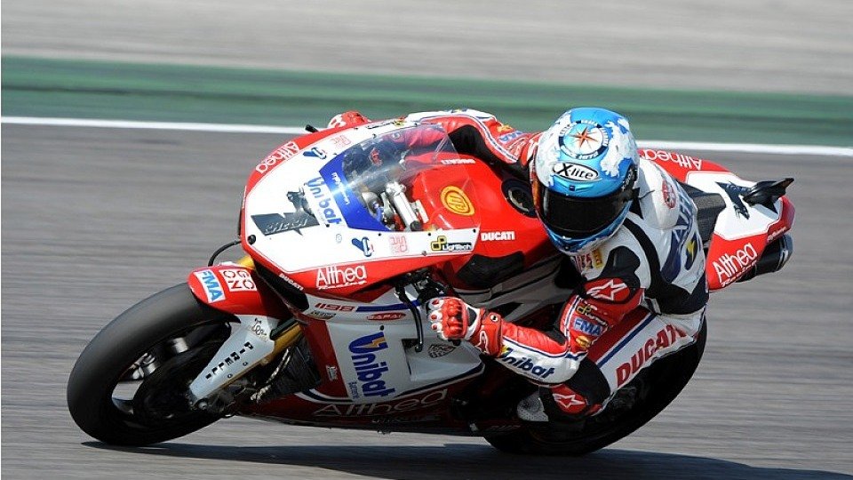 Rennopa Carlos Checa holte seinen siebten Sieg dieser Saison, Foto: Althea Ducati