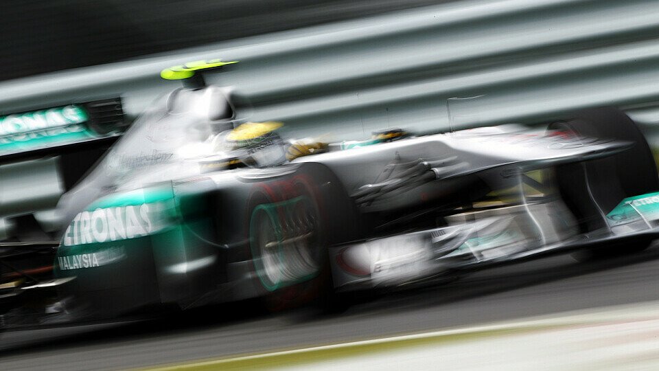 Nico Rosberg stellte seinen Mercedes auf Startplatz sechs und war somit einmal mehr schneller als Rekordweltmeister Michael Schumacher, Foto: Sutton