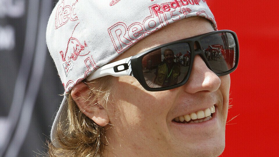 Kimi Räikkönen stellt ein gewisses Risiko für Lotus dar, Foto: Red Bull/GEPA