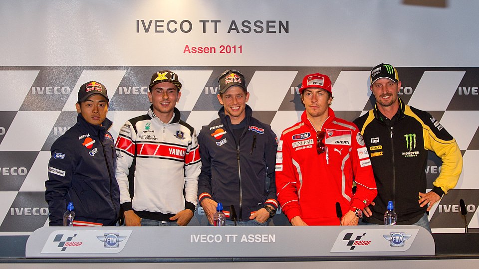 Hiroshi Aoyama, Jorge Lorenzo, Casey Stoner, Nicky Hayden und Colin Edwards standen in der Pressekonferenz von Assen Rede und Antwort, Foto: MotoGP