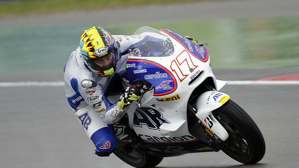 Karel Abraham wird auch 2012 auf Ducati starten, Foto: Thomas Börner