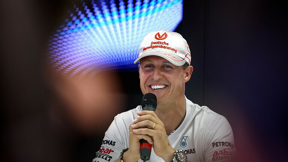 Michael Schumacher steht bei Ross Brawn weiter hoch im Kurs, Foto: Mercedes GP