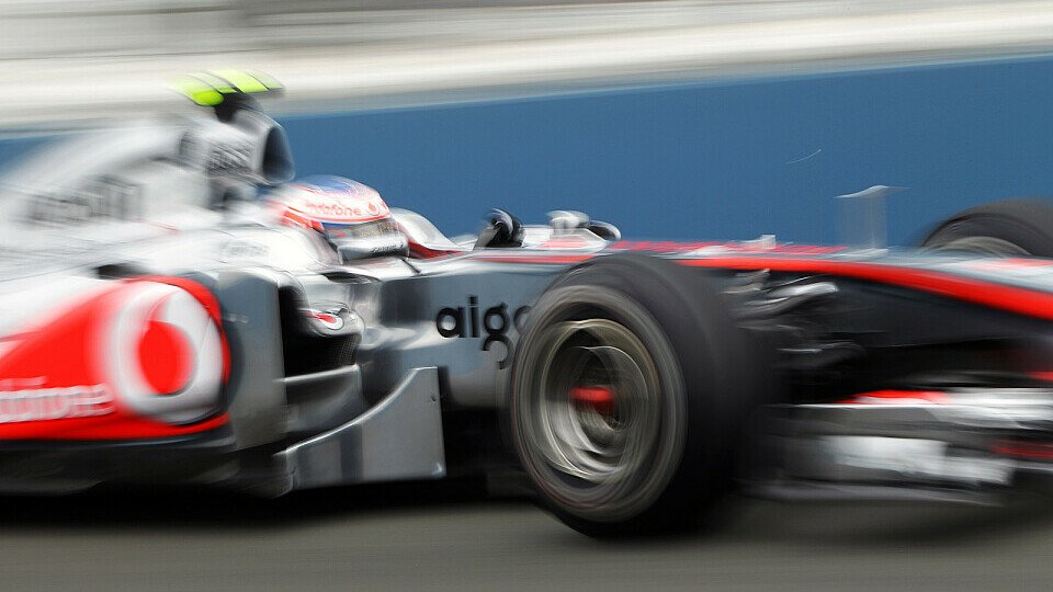 Für Jenson Button war Platz sechs in Valencia viel zu wenig, Foto: Sutton