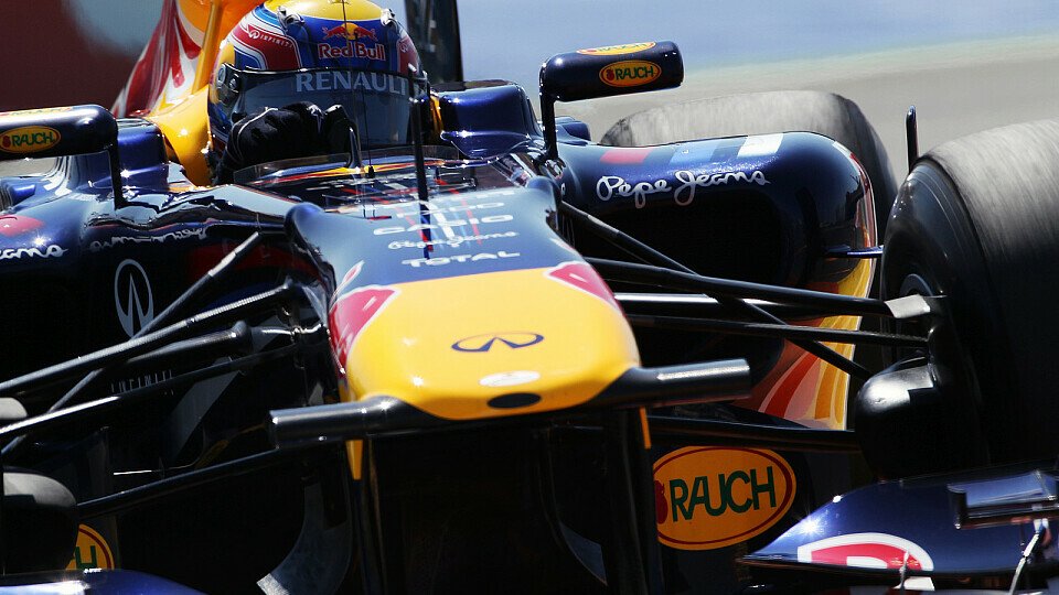 Wird Mark Webber vielleicht bald in einem Renault auf Zeitenjagd gehen?, Foto: Sutton Wird Mark Webber vielleicht bald in einem Renault auf Zeitenjagd gehen?, Foto: Sutton