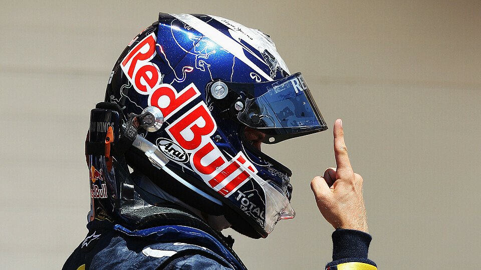 Marc Surer glaubt nicht, dass Sebastian Vettel den Rest in Grund und Boden fährt, Foto: Red Bull
