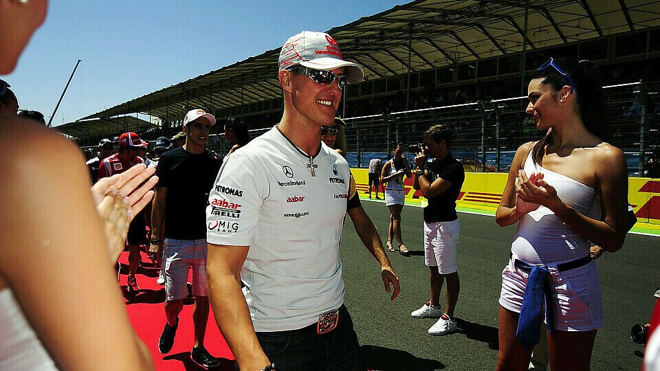 Michael Schumachers Vertrag für 2012 ist gesichert, Foto: Sutton