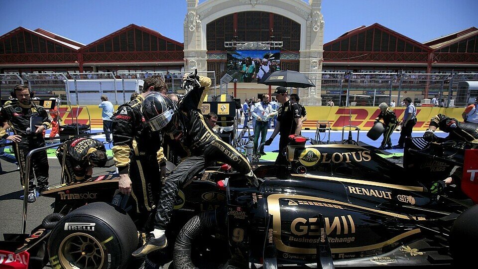 Das Team arbeitet wieder voll engagiert am Erfolg von Lotus Renault - durch Gerüchte will man sich nicht entmutigen lassen, Foto: Lotus Renault