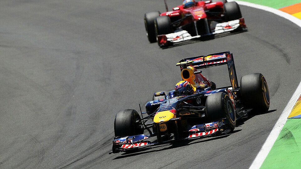 Ferrari sitzt Red Bull dicht im Nacken - auch am Nürburgring?, Foto: Sutton