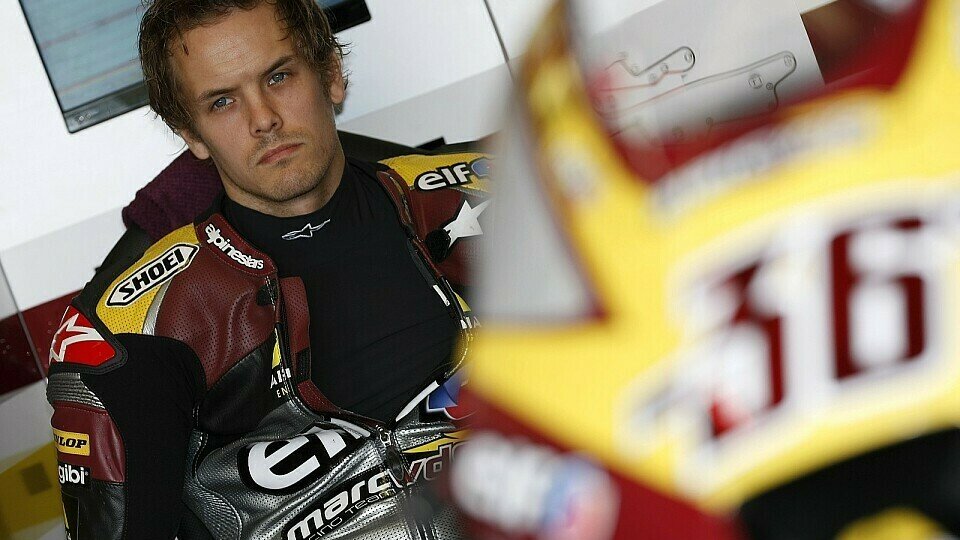 Zum offiziellen Test der MotoGP stieg Mika Kallio auf das 2012er Modell einer Suter/BMW, Foto: Sutton
