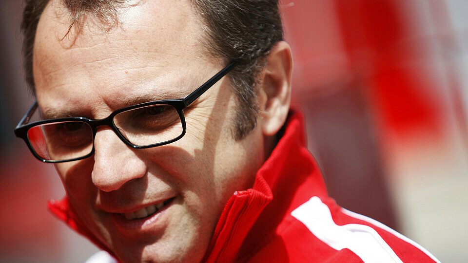 Stefano Domenicali willigte zum Wohl des Sports ein, Foto: Sutton