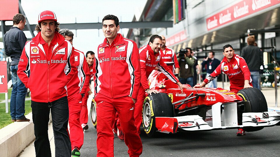 Fernando Alonso erachtet Silverstone als letzte Chance im Titelkampf, Foto: Sutton Fernando Alonso erachtet Silverstone als letzte Chance im Titelkampf, Foto: Sutton