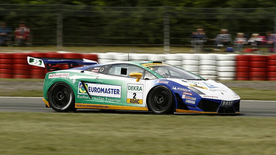 Der Stuck-Lamborghini war im ersten Rennen auf dem Nürburgring nicht zu schlagen, Foto: GT Masters