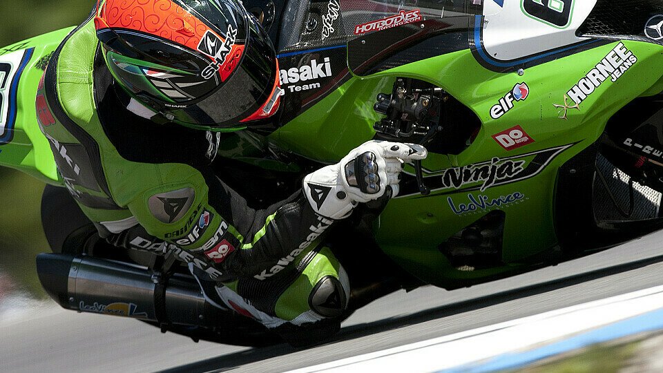 Tom Sykes fährt auch 2012 Kawasaki, Foto: Kawasaki