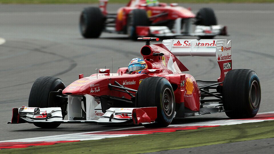 Fernando Alonso fuhr auf den ersten Platz, Foto: Sutton