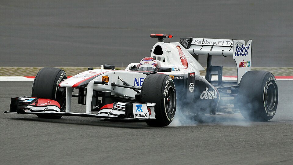Nich nur Schall und Rauch - Kamui Kobayashi überzeugt 2011 durchaus auch mit Leistung auf der Strecke, Foto: Sutton