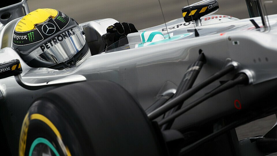 Nico Rosberg ist für jedes Wetter bereit, Foto: Sutton Nico Rosberg ist für jedes Wetter bereit, Foto: Sutton