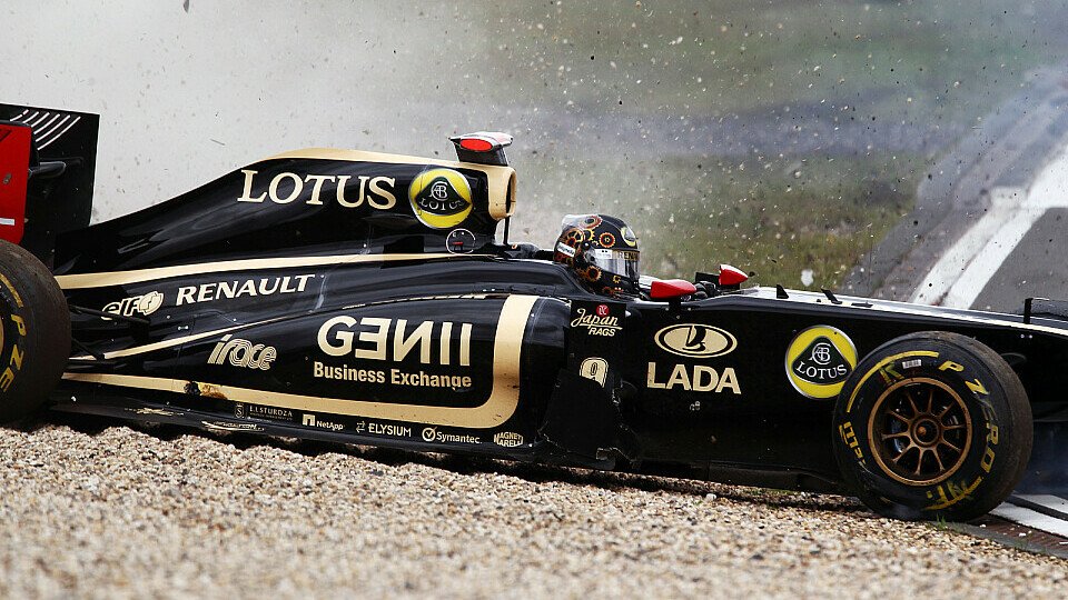 Nick Heidfeld: Abflug ins Kiesbett - Abflug bei Lotus Renault GP?, Foto: Sutton