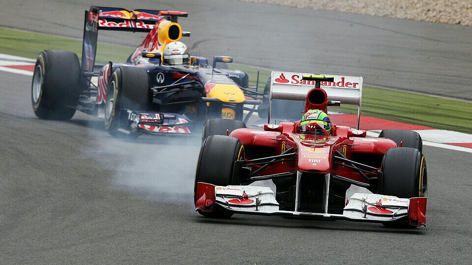 Felipe Massa wehrte sich eisern gegen Sebastian Vettel, Foto: Sutton Felipe Massa wehrte sich eisern gegen Sebastian Vettel, Foto: Sutton