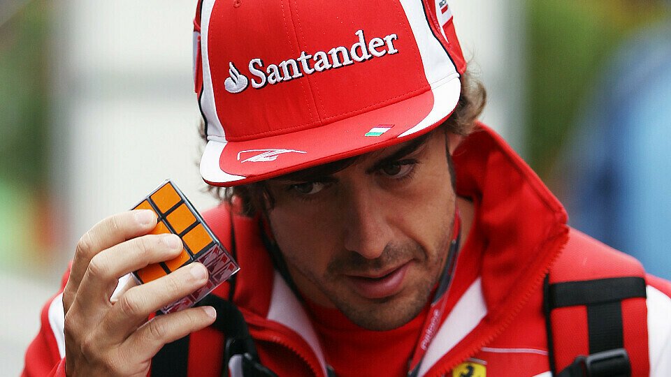 Fernando Alonso gibt erste Hinweise auf den neuen Ferrari-Boliden, Foto: Sutton