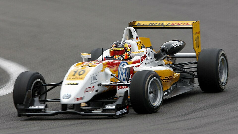 Daniel Abt fiel beim Macau GP im vergangenen Jahr aus, Foto: Formula 3 Euro Series