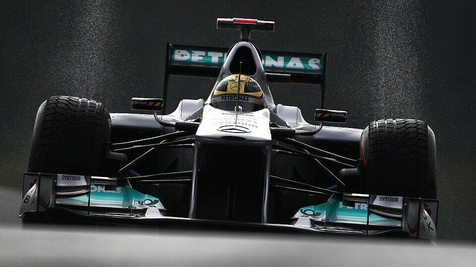 Michael Schumacher störten weder Wind noch Wetter, Foto: Mercedes GP