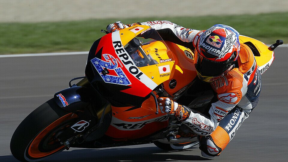 Casey Stoner eilte dem Feld wieder davon, Foto: Repsol