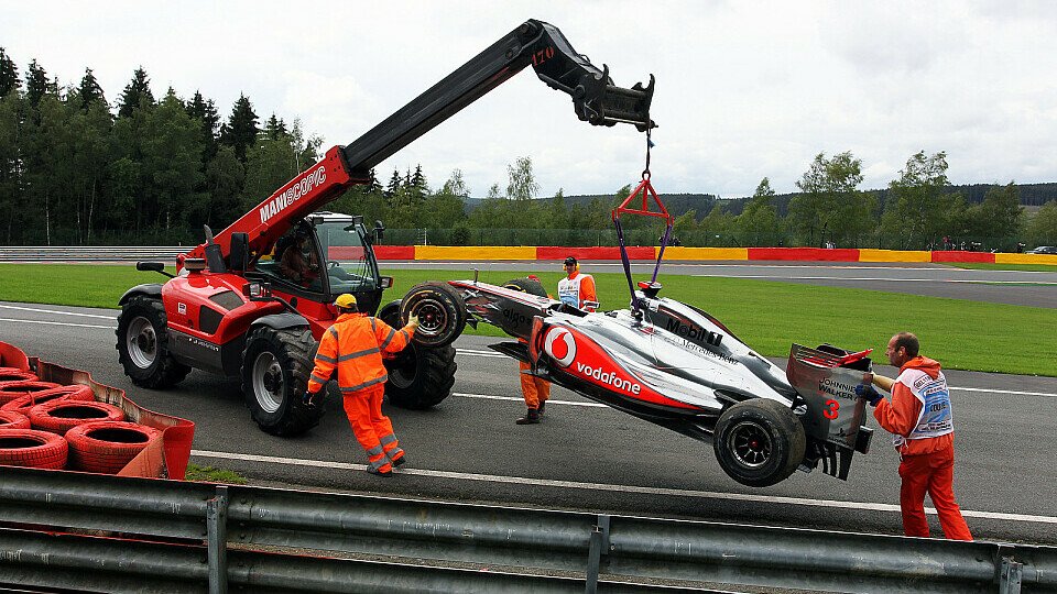 Hamilton schied nach einem Crash aus, Foto: Sutton