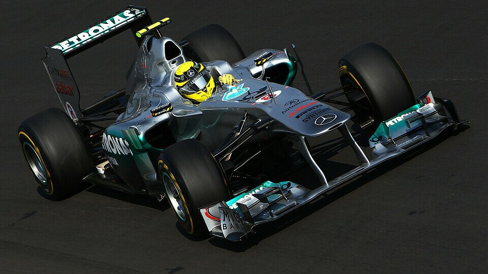 Nico Rosberg probiert eine neue Strategievariante aus, Foto: Sutton