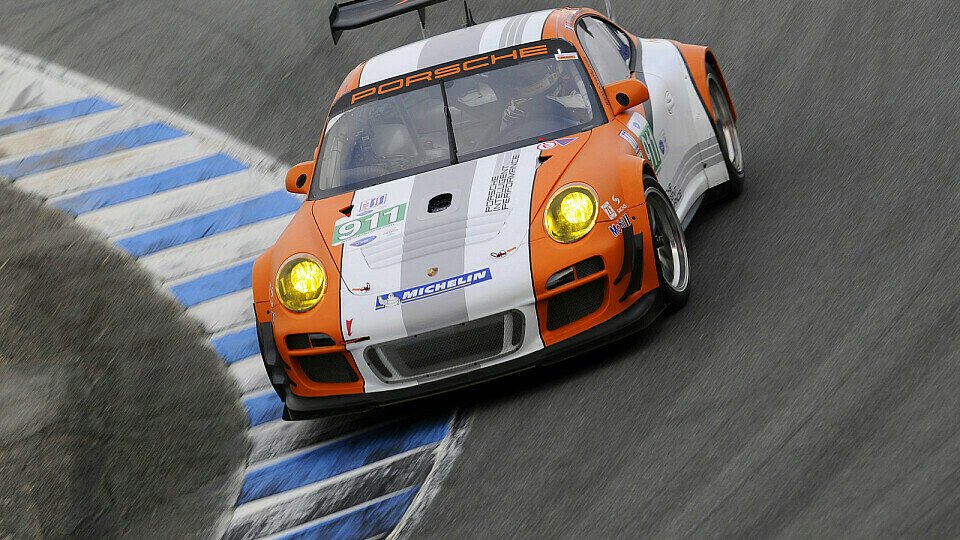 Der Porsche 911 GT3 R Hybrid demonstrierte, wozu die Kraft der zwei Herzen in der Lage ist, Foto: Dr. Ing. h.c.F. Porsche AG