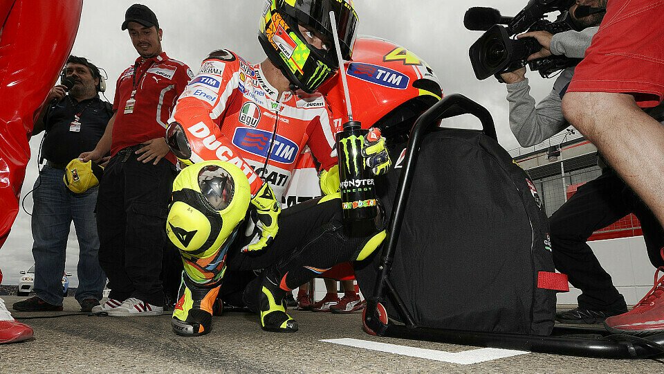 Valentino Rossi macht keine leichte Zeit durch, Foto: Ducati Team