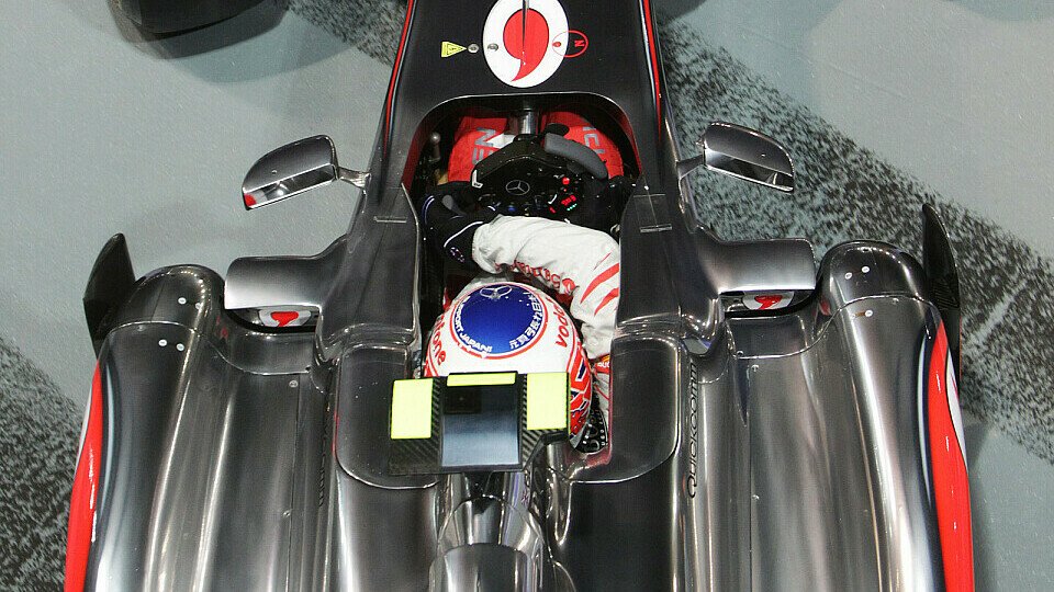 Jenson Button hat schon beim Start einiges vor, Foto: Sutton Jenson Button hat schon beim Start einiges vor, Foto: Sutton